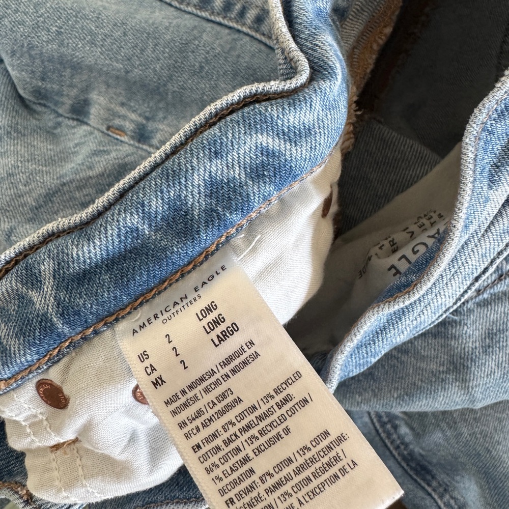 AE Stretch High-Waisted Stovepipe Jean Medium Indigo Size 2 Long - Picture 6 of 6